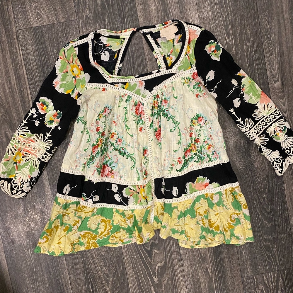 Anthropologie Vanessa Virginia size 0 boho floral top